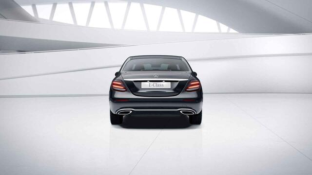 Mercedes-Benz E-KLASSE 200 Business Solution | Panoramadak | Sfeerverlichting | Widescreen | Agility Control | Rijassistentiepakket | Distronic | Stoelverwarming |