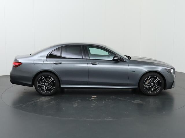 Mercedes-Benz E-KLASSE 300 e AMG Night | Nappa leder | Multibeam Led | 360 graden camera | Key-less Go | Dodehoek assistent |