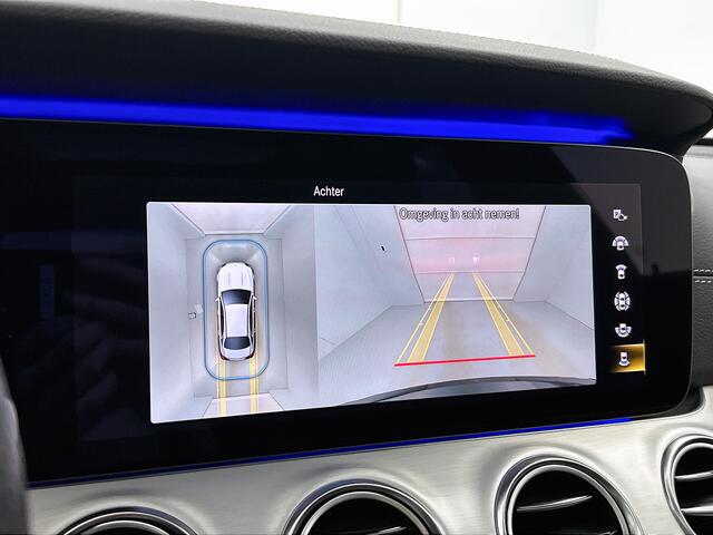 Mercedes-Benz E-KLASSE 300 e AMG Phev | Panorama Schuif-kanteldak | Sfeerverlichting | 360 gr Camera | Inclusief 24 maanden MB Certified garantie voor Europa.