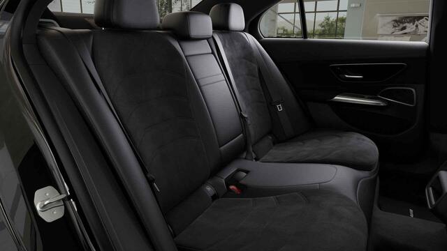 Mercedes-Benz E-KLASSE 300 e AMG Line | Night | Superscreen | Burmester | Trekhaak | Sfeerverlichting | Memory stoelen |