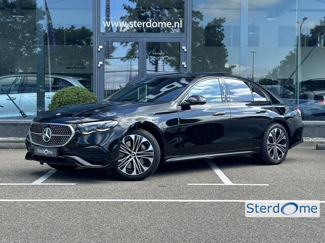 Mercedes-Benz E-KLASSE 300 e AMG Line l Panorama dak I 360 camera I Head-up I DISTRONIC I Burmester 4D I Digital Light I Keyless I I Night pakket I Memory stoelen I zomer + winter set I Essenhout I Augmented Reality I Stoelverwarming l