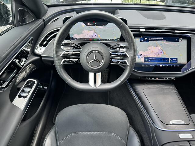 Mercedes-Benz E-KLASSE 300 e AMG Line l Panorama dak I 360 camera I Head-up I DISTRONIC I Burmester 4D I Digital Light I Keyless I I Night pakket I Memory stoelen I zomer + winter set I Essenhout I Augmented Reality I Stoelverwarming l