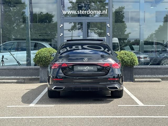Mercedes-Benz E-KLASSE 300 e AMG Line l Panorama dak I 360 camera I Head-up I DISTRONIC I Burmester 4D I Digital Light I Keyless I I Night pakket I Memory stoelen I zomer + winter set I Essenhout I Augmented Reality I Stoelverwarming l