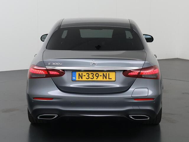 Mercedes-Benz E-KLASSE 300 e Business Solution AMG | Night | Agility control | Multibeam | Stoelverwarming | Widescreen |