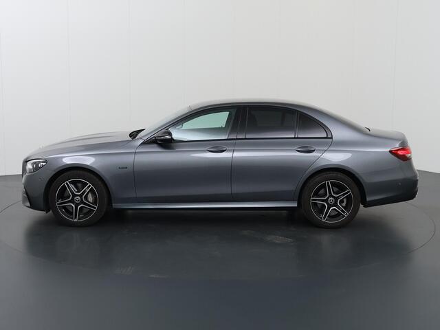 Mercedes-Benz E-KLASSE 300 e Business Solution AMG | Night | Agility control | Multibeam | Stoelverwarming | Widescreen |