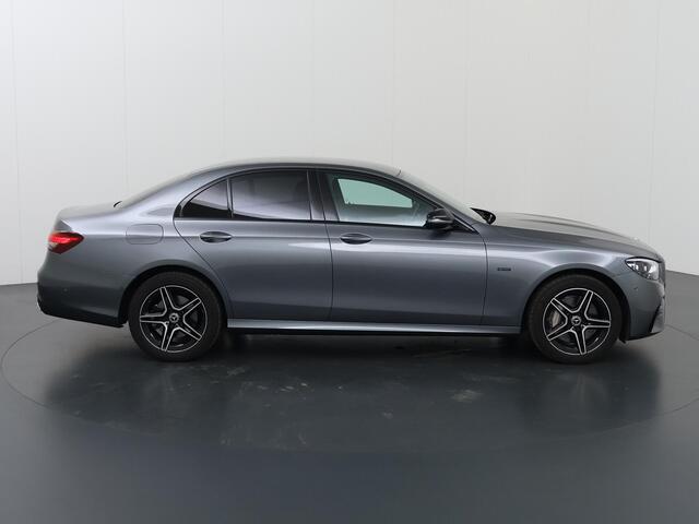 Mercedes-Benz E-KLASSE 300 e Business Solution AMG | Night | Agility control | Multibeam | Stoelverwarming | Widescreen |