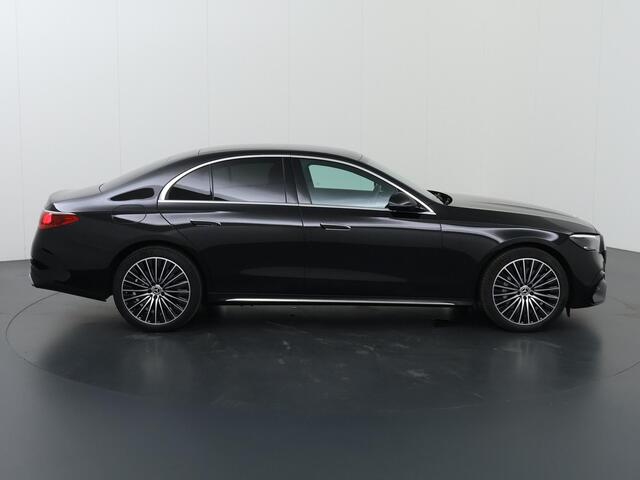 Mercedes-Benz E-KLASSE 300 e AMG Line | 20 inch | Distronic | Keyless GO | Sfeerverlichting premium |