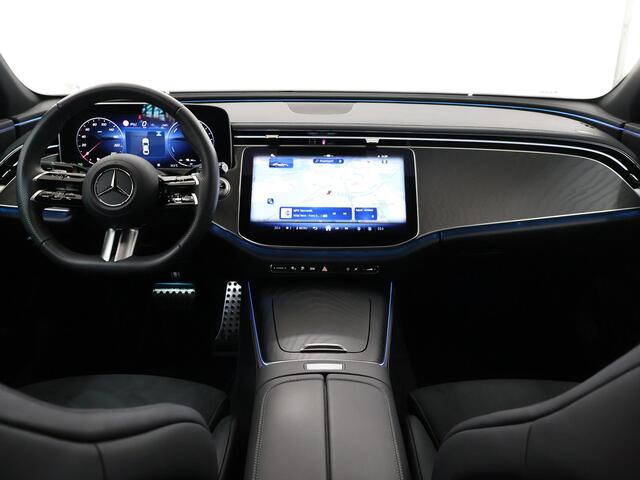 Mercedes-Benz E-KLASSE 300 e AMG Line | 20 inch | Distronic | Keyless GO | Sfeerverlichting premium |
