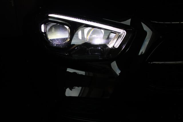 Mercedes-Benz E-KLASSE 300e BUSINESS SOLUTION AMG NIGHT EDITION | AMG-STYLING | LICHTMETALEN VELGEN 19" | 360° CAMERA | | TREKHAAK | MULTIBEAM MATRIX LED KOPLAMPEN | LED ACHTERLICHTEN | ELEKTRISCH VERSTELBARE VOORSTOELEN MET GEHEUGEN FUNCTIE | ALCANTARA / KUNSTLEDEREN BEKLEDIN