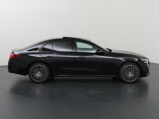 Mercedes-Benz E-KLASSE 300e Sport Edition | Panoramaschuifdak | Night | Premium Plus | Rijassistentiepakket plus | Stoel-ventilatie |