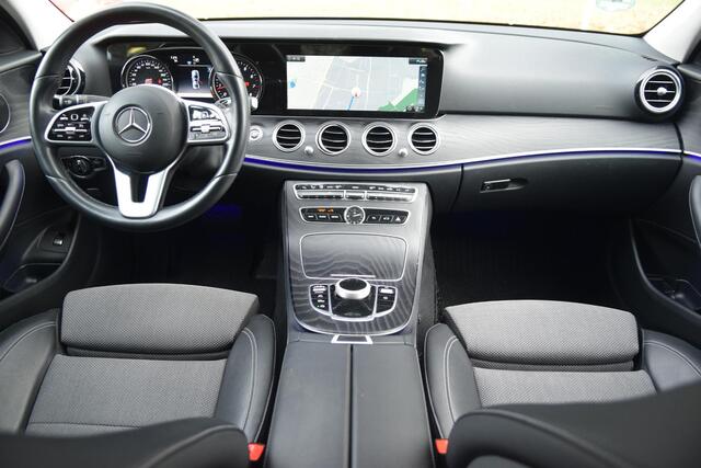Mercedes-Benz E-KLASSE 200 Automaat met Widescreen/Ambiance verl/Ecc