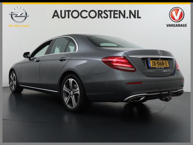 Mercedes-Benz E-KLASSE 200 184PK Autom. Widescreen Cockpit Apple Carplay Android Auto Command Navi Camera Trekhaak Stoelverwarming HUD Ambition Avantgarde Cruise Control Agility Control Verkeersbord herkenning High Perf.-Led Keurig nette Mercedes met onderhoudshistorie 1.900kg 