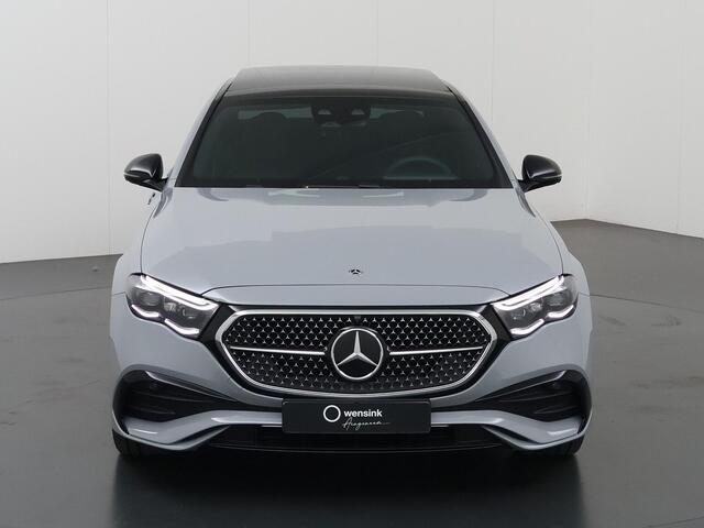 Mercedes-Benz E-KLASSE 300 e Sport Edition | Premium Plus pakket | Panoramaschuifdak | Superscreen | Nightpakket | Rijassistentiepakket Plus | Stoelventilatie | Head-up display | Burmester
