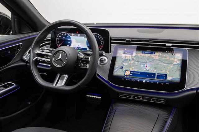 Mercedes-Benz E-KLASSE 300 e AMG Nightpakket, Panorama, Distronic, Carplay, 20" Hybrid