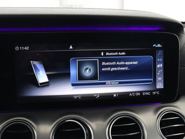 Mercedes-Benz E-KLASSE 220d Business Solution AMG | Stoelverwarming | Trekhaak | Camera | Carplay | Widescreen | Half leder | Navigatie | Full LED