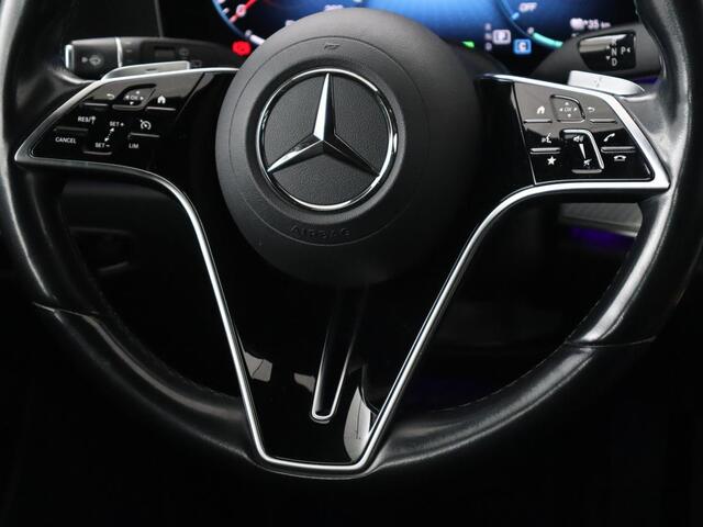 Mercedes-Benz E-KLASSE 300e Avantgarde | Leder | Stoelverwarming | 360 Camera | Keyless | Carplay | Sfeerverlichting | Widescreen | Navigatie | Park Asisst | PHEV | Plug In