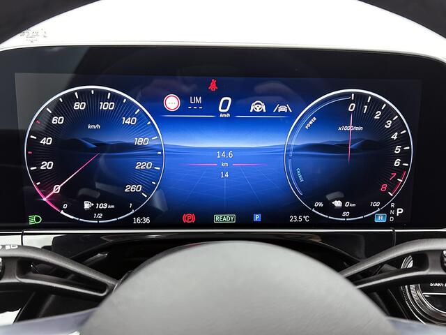 Mercedes-Benz E-KLASSE 300 e Sport Edition | Premium pakket | Rijassistentiepakket Plus | Nightpakket | Trekhaak | Multibeam LED | Panoramaschuifdak | Winter pakket | MBUX Superscreen | Parkeerpakket met 360°-camera |