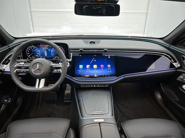 Mercedes-Benz E-KLASSE 300 e Sport Edition | Premium pakket | Stoelventilatie voor | Sluitbekrachtiging | Trekhaak | MBUX Superscreen | Burmester® 4D sound system | 360°-camera | DISTRONIC | DIGITAL Light |