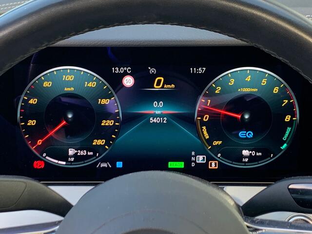 Mercedes-Benz E-KLASSE 300 e AMG Line l Schuif- kanteldak l Multibeam LED l Afneembare Trekhaak l Camaera l Stoelverwarming l Dodehoek detectie l