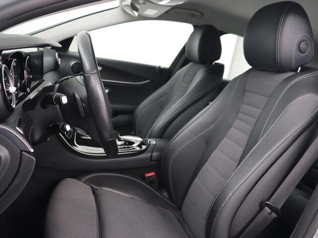 Mercedes-Benz E-KLASSE 350e Avantgarde | Luchtvering | Trekhaak | Stoelverwarming | Carplay | 360 Camera | Sfeerverlichting | Navigatie | Park Assist | Half leder | Full LED | PHEV | Plug In