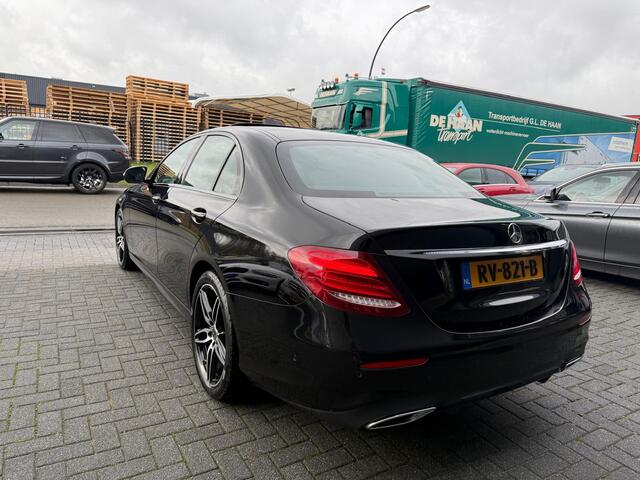 Mercedes-Benz E-KLASSE 220 d Business Solution AMG | 1E EIGENAAR | 12MND GARANTIE | BURMESTER | TREKHAAK | LED | SCHUIFDAK | LEDER | SFEERVERLICHTING |