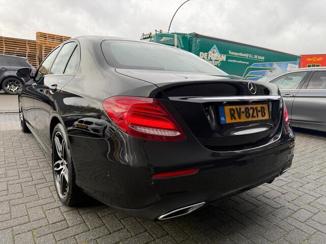 Mercedes-Benz E-KLASSE 220 d Business Solution AMG | 1E EIGENAAR | 12MND GARANTIE | BURMESTER | TREKHAAK | LED | SCHUIFDAK | LEDER | SFEERVERLICHTING |