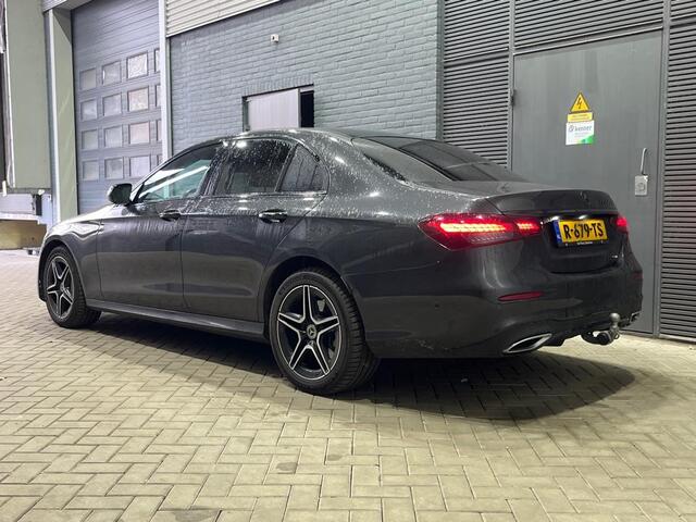 Mercedes-Benz E-KLASSE 300 e AMG Line | Panoramadak | 360° Camera | Head-Up | Burmester | Vol-Leder | Trekhaak