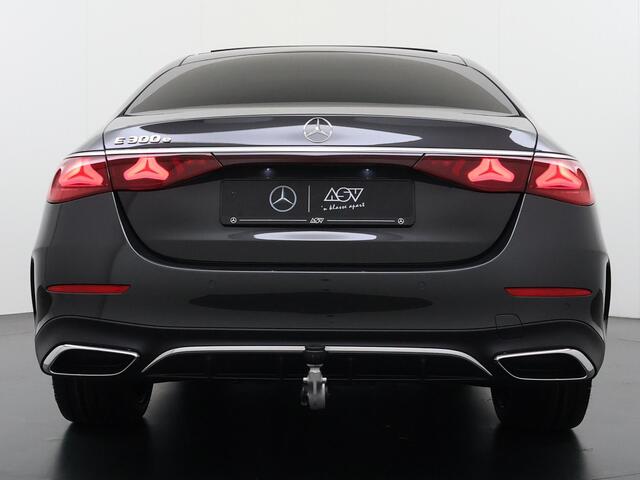Mercedes-Benz E-KLASSE 300 e Sport Edition | Superscreen | Distronic Cruise Control | 360° Camera | Apple Carplay & Android Auto | Panorama - Schuifdak | Trekhaak Wegklapbaar | Memorystoelen