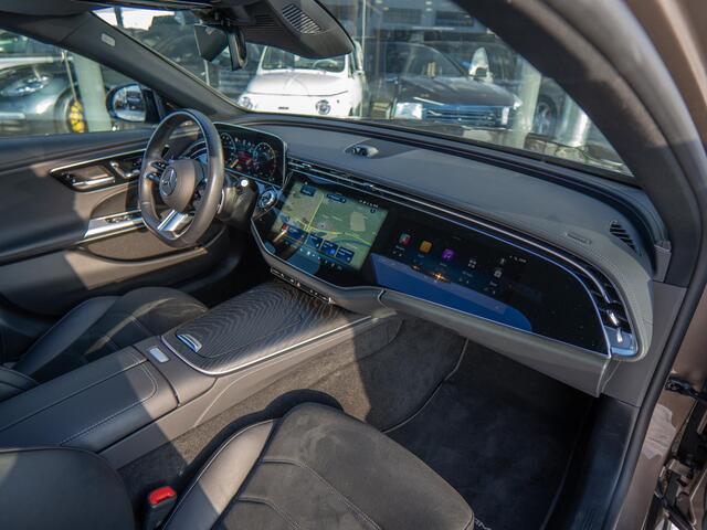 Mercedes-Benz E-KLASSE 200 AMG Line | Pano | Elc trekhaak | Bijrijderdisplay