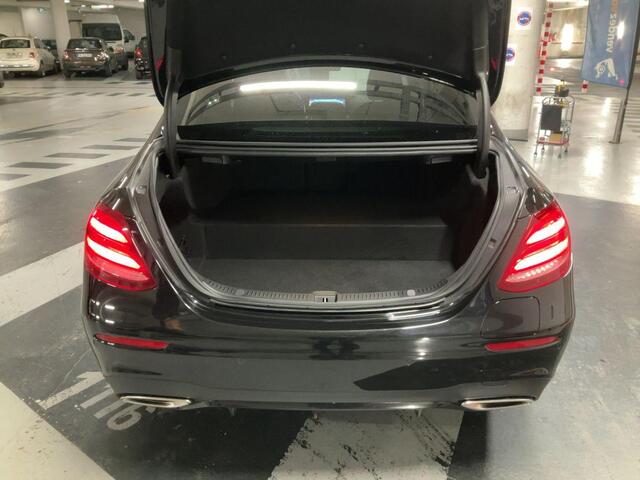 Mercedes-Benz E-KLASSE 300 e AMG Line | 320pk PHEV | Elektrisch panoramadak / schuifdak | Stoelverwarming | Bestuurdersstoel Met Geheugen | Achteruitrijcamera