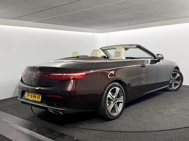 Mercedes-Benz E-KLASSE Cabrio 300 Premium / NL auto / Voll. historie / Luxe uitvoering