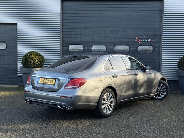 Mercedes-Benz E-KLASSE 220 d Business Solution | Widescreen | Sfeerverlichting | Navigatie | Lederen Bekleding | Stoelverwarming |