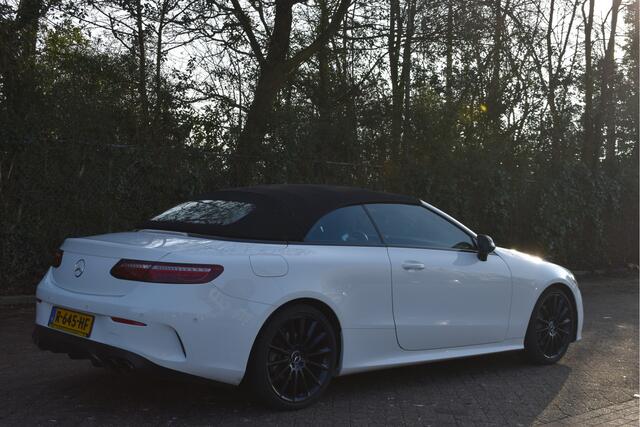 Mercedes-Benz E-KLASSE Cabrio 200 AMG Line