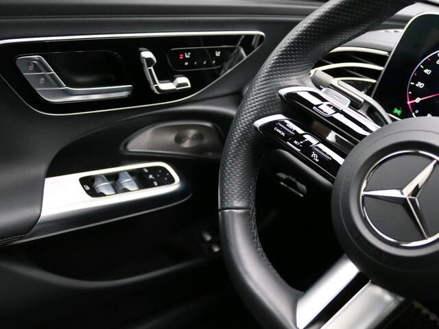 Mercedes-Benz E-KLASSE 300 e AMG Plug-In Hybride AMG Line | Panorama Schuif-Kanteldak | Widescreen Dashboard | Burmester® 4D surround sound system | Digil Licht. Inclusief 24 maanden MB Certified garantie voor Europa.