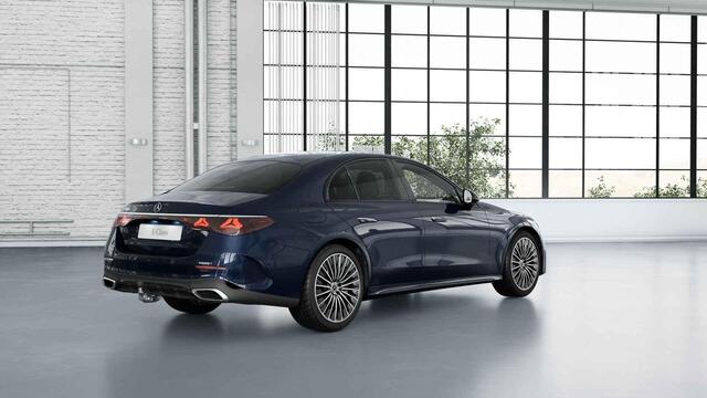 Mercedes-Benz E-KLASSE 300 e Sport Edition | AMG Line | Premium Pakket | Night Pakket | Winter Pakket | Panoramadak | Trekhaak | MBUX Superscreen | Burmester 4D Surround | 360° Camera | Augmented Reality voor Navigatie | DISTRONIC Afstandsassistent | Dodehoekassistent | Verkeer