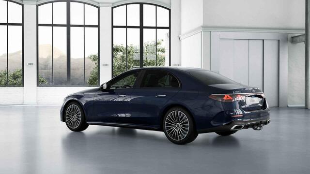 Mercedes-Benz E-KLASSE 300 e Sport Edition | AMG Line | Premium Pakket | Night Pakket | Winter Pakket | Panoramadak | Trekhaak | MBUX Superscreen | Burmester 4D Surround | 360° Camera | Augmented Reality voor Navigatie | DISTRONIC Afstandsassistent | Dodehoekassistent | Verkeer