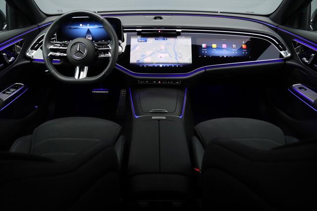 Mercedes-Benz E-KLASSE 220 d AMG Line | Hyperscreen | Distronic | Memory | Surround Camera | Keyless Go | Verwarmd Stuurwiel | Digital Light | Nightpakket | Dodehoekassistent |