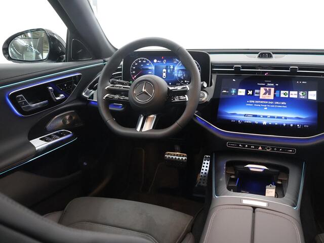 Mercedes-Benz E-KLASSE 300e Sport Edition | Panoramaschuifdak | 360° camera | Dodehoekassistent | Burmester | Nightpakket |