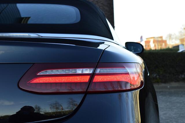 Mercedes-Benz E-KLASSE Cabrio 200 25th Anniversary Edition Rijklaarprijs-Garantie AMG-Line Leder Widescreen Nek/Stoel verwarming Led