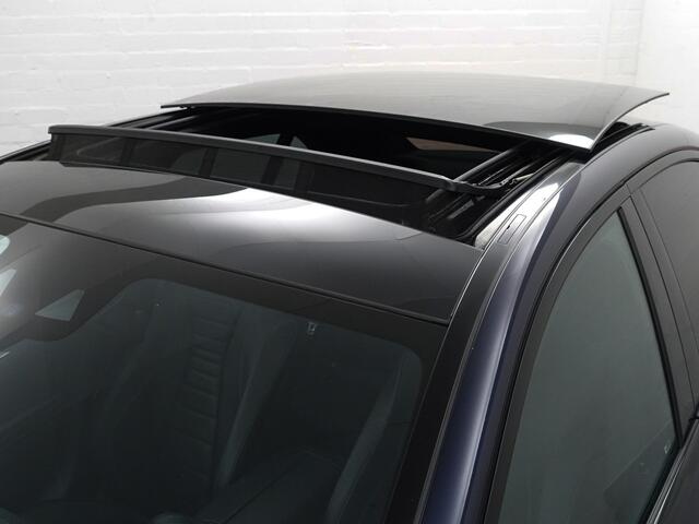 Mercedes-Benz E-KLASSE 300 e AMG Premium Plus- Nieuw Model, Dual Panoramadak, 360 Camera, Sfeerverlichting, Night Edition