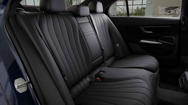 Mercedes-Benz E-KLASSE 300 e 4MATIC Exclusive Line | Premium plus | Superscreen | Trekhaak | Memory | Burmester |