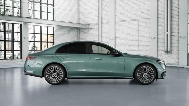 Mercedes-Benz E-KLASSE 300e Sport Edition | Panoramaschuifdak | Premium Pakket | Dodehoekassistent | Burmester | Nightpakket | Trekhaak |