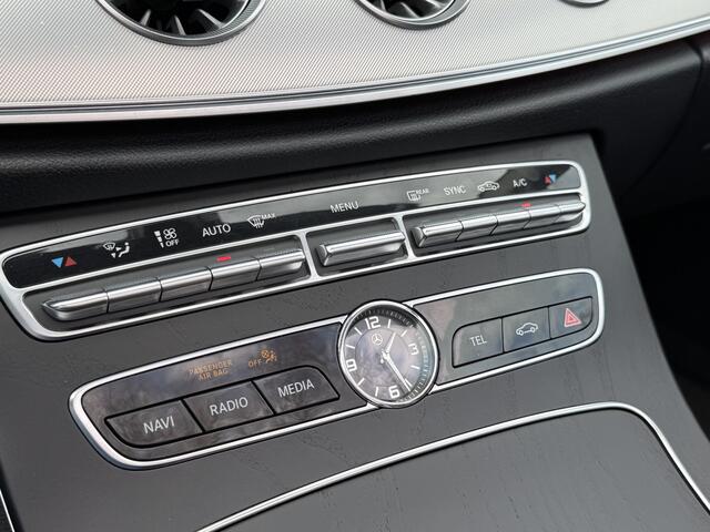 Mercedes-Benz E-KLASSE Cabrio 200 AMG *!* LEDER/ NAVI/ 20 INCH/ LED/ CAMERA *!*