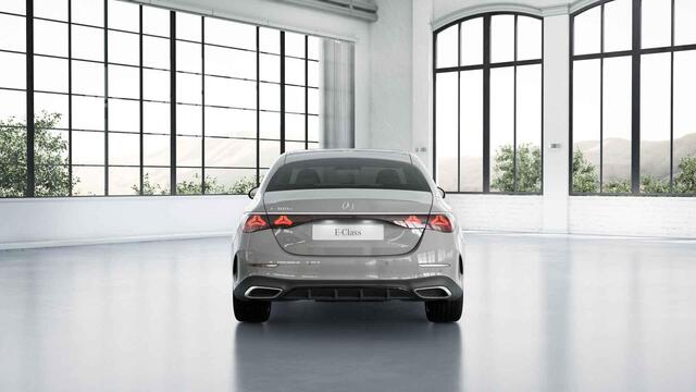 Mercedes-Benz E-KLASSE 300e Sport Edition | Premium Plus pakket | Panoramaschuifdak | Superscreen | Nightpakket | Rijassistentiepakket Plus | Stoelventilatie | Head-up display | Burmester