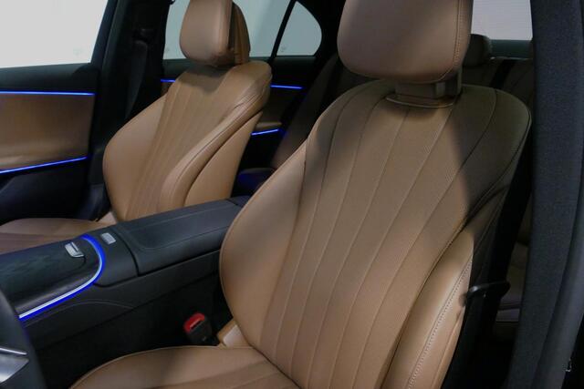Mercedes-Benz E-KLASSE 300 e AMG Line / E53 Diffuser / Maxton Design Bodykit V.2 / Panoramadak / Elektr. verstelbare voorstoelen + memory / Burmester 4D Surround Sound / Stoelkoeling & -verwarming / HUD / Apple Carplay - Android Auto / Ambienteverlichting / Rondomzichtcamera / 