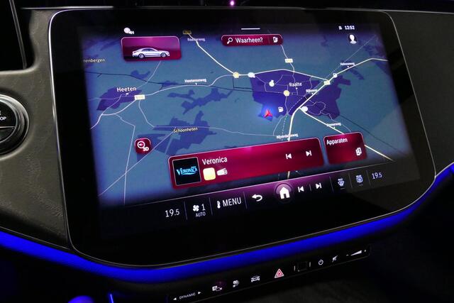 Mercedes-Benz E-KLASSE 300 e AMG Line / E53 Diffuser / Maxton Design Bodykit V.2 / Panoramadak / Elektr. verstelbare voorstoelen + memory / Burmester 4D Surround Sound / Stoelkoeling & -verwarming / HUD / Apple Carplay - Android Auto / Ambienteverlichting / Rondomzichtcamera / 