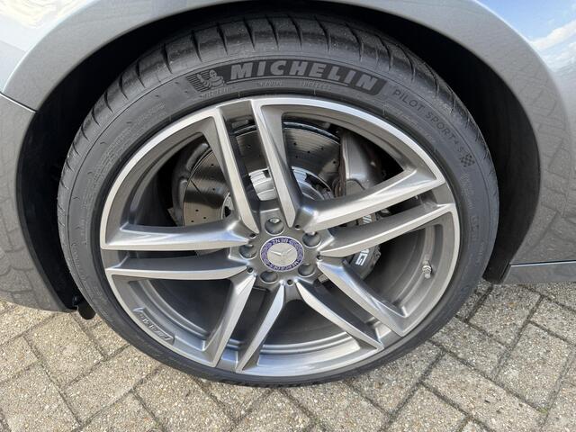 Mercedes-Benz E-KLASSE AMG 63 4MATIC 1e Lak Pano Burmester Sfeer