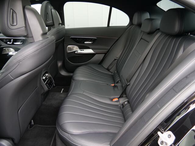 Mercedes-Benz E-KLASSE 400 e 4MATIC AMG-Line Line Automaat Panoramadak / Trekhaak / Headup display