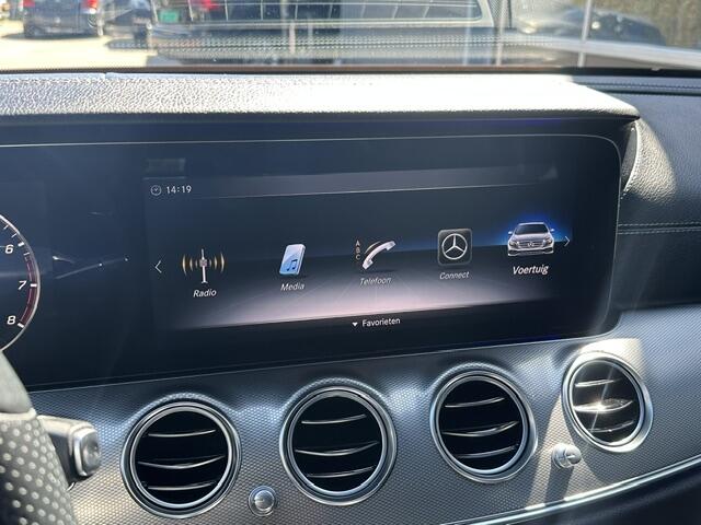 Mercedes-Benz E-KLASSE 200 Business Solution / AMG Line