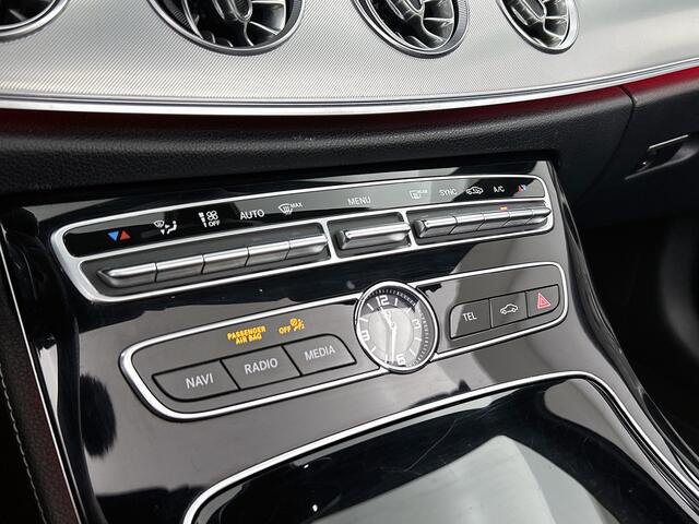 Mercedes-Benz E-KLASSE Cabrio 200 AMG Sportpakket | Aircap | Aircarf | Leder | Memory | Sfeerverlichting | Dode Hoek Ass | Stoelverwarming | Inclusief 12 Maanden Garantie.